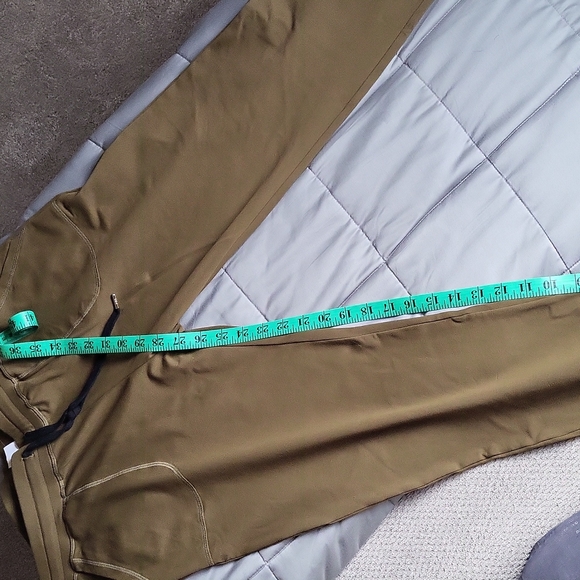 LN women's large Zyia olive green unwind joggers - Picture 4 of 5